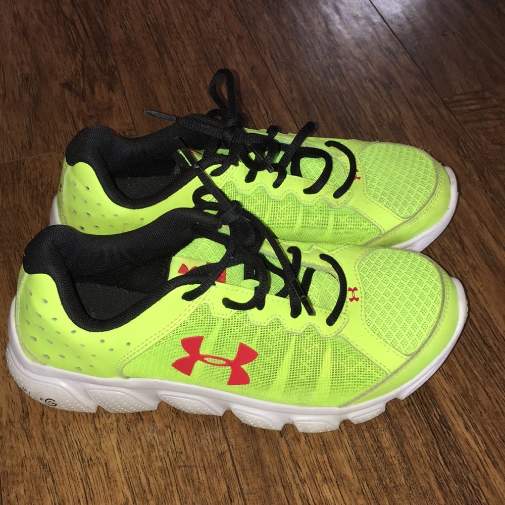 Under Armour Micro G Assert 6